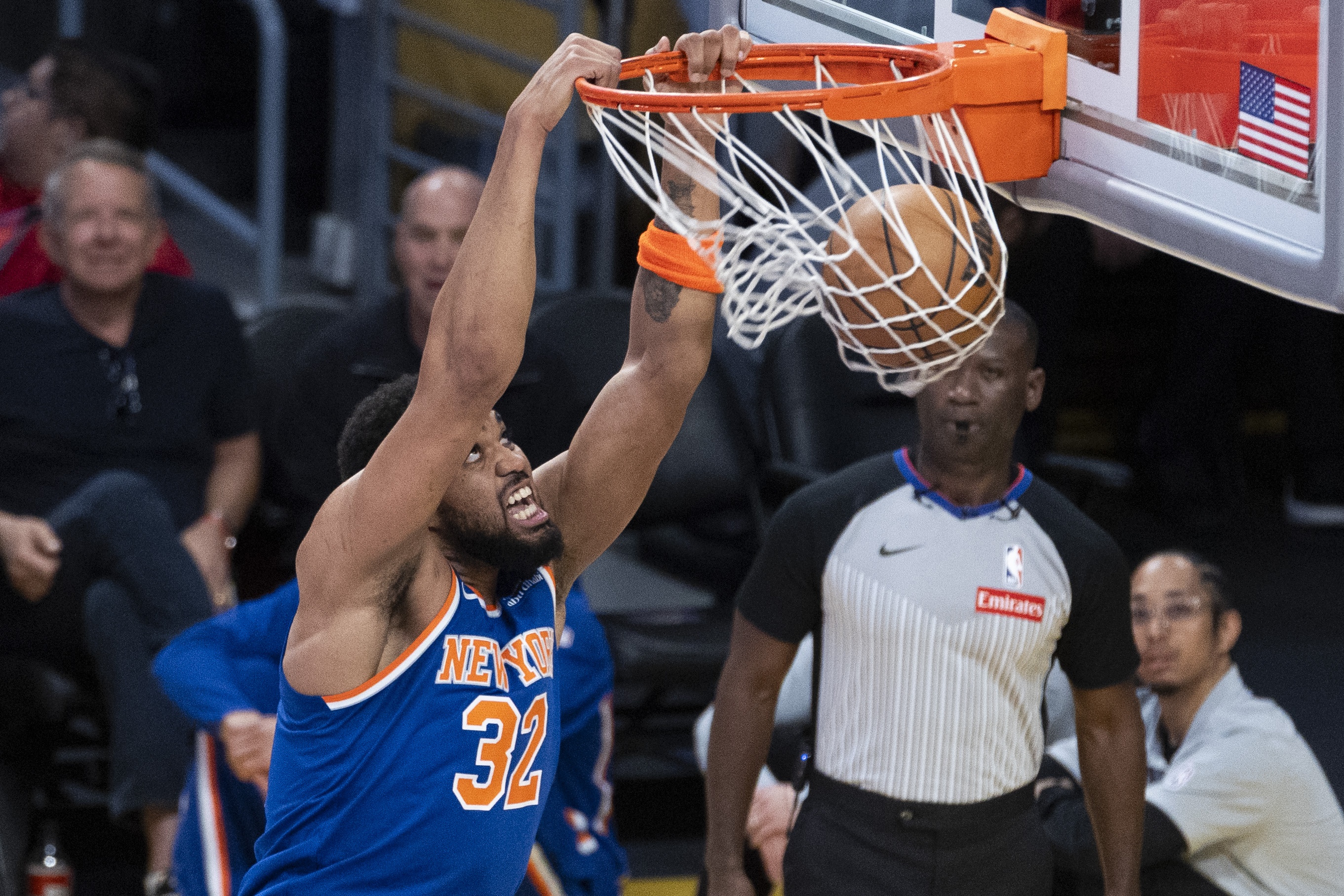 开云体育网页-解说:勇士打得不错了&年轻人要抓紧机会成长 唐斯没得到战术倾斜